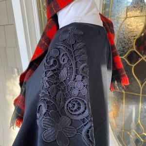 NWT Gloria Vanderbilt Lace Sleeve Black Appliqué Sweatshirt